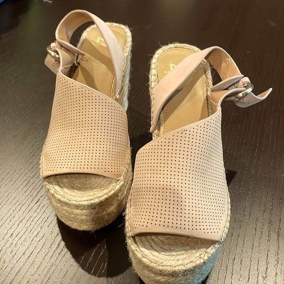 Marc Fisher platform open toe wedges - Picture 1 of 3